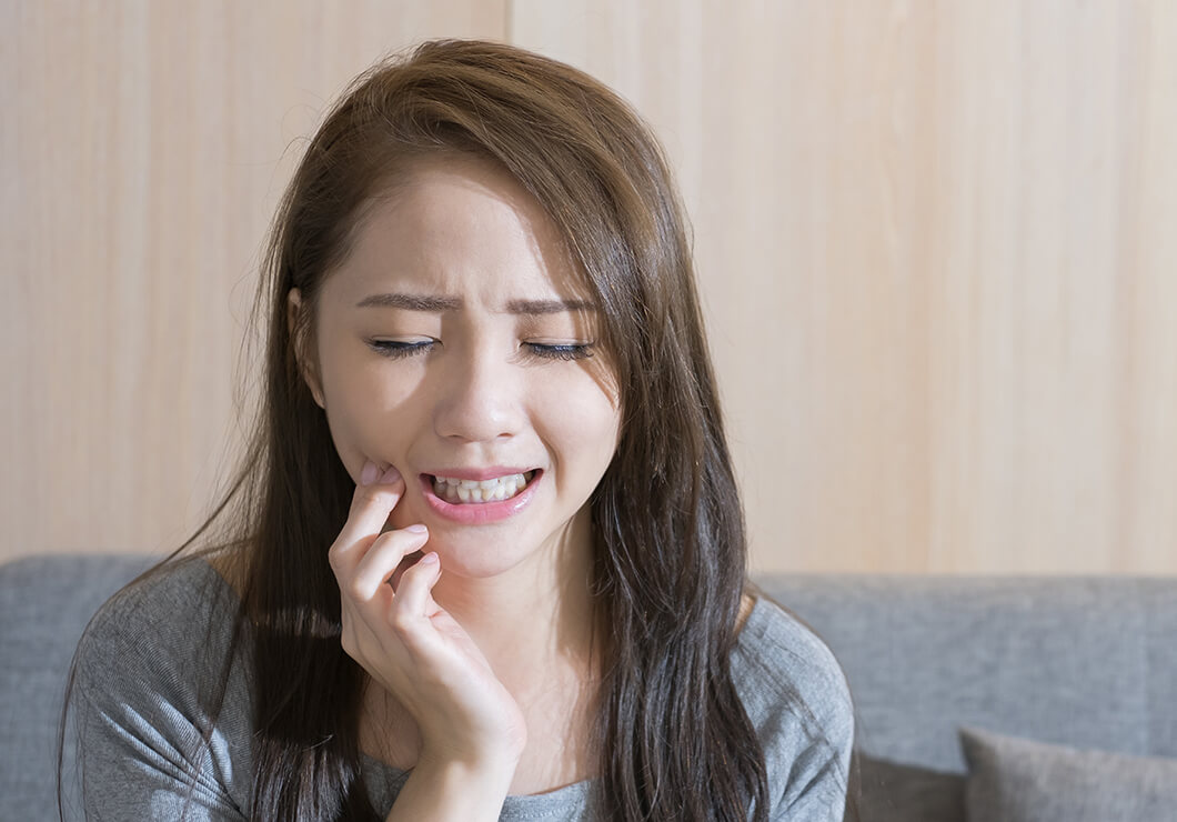 歯ぎしり・食いしばり